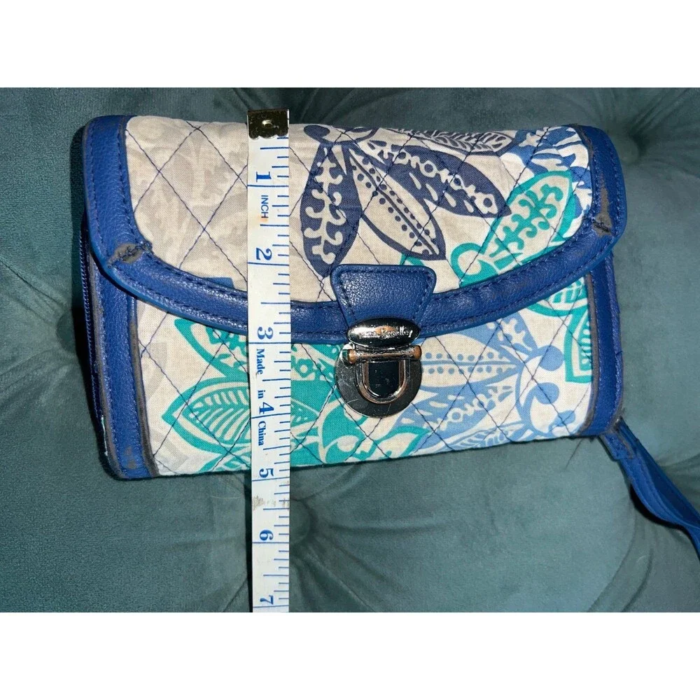 Vera Bradley Floral quilted wallet-wristlet - Picture 6 of 6